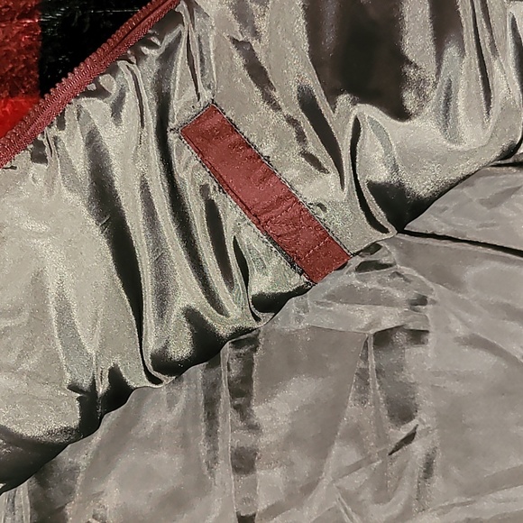 NordicTrack. Down Puffer Vest.  Like-new. Size XL - Picture 10 of 14